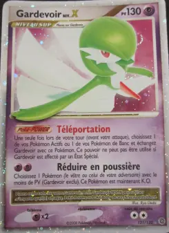 Gardevoir — carte 131 de l’extension Merveilles Secrètes