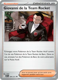 Giovanni de la Team Rocket — carte 204 de l’extension Héros Transcendants